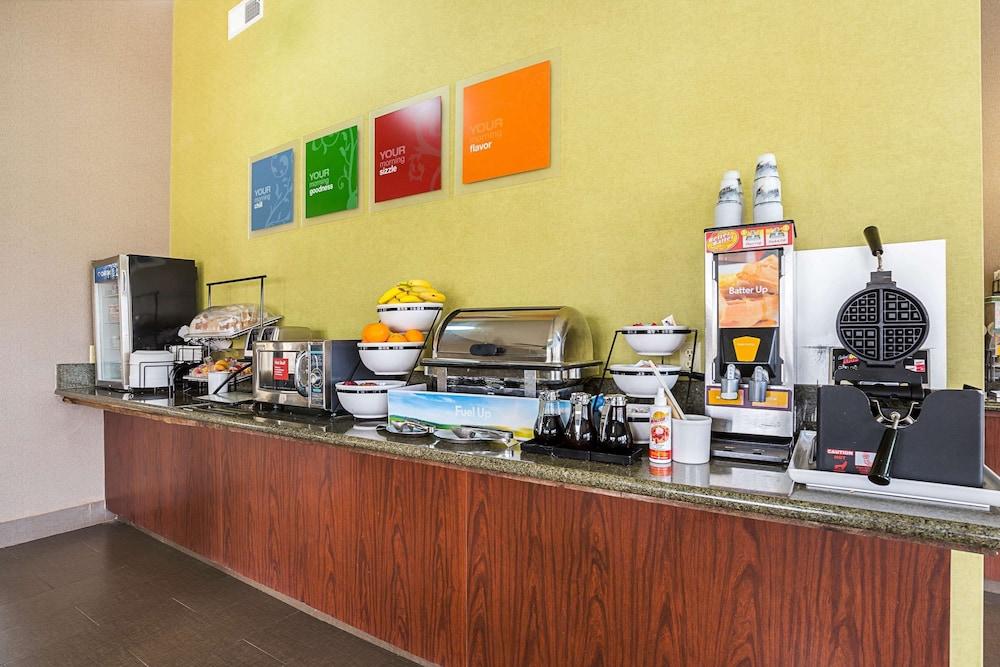 מלון Super 8 By Wyndham Alexandria La מראה חיצוני תמונה