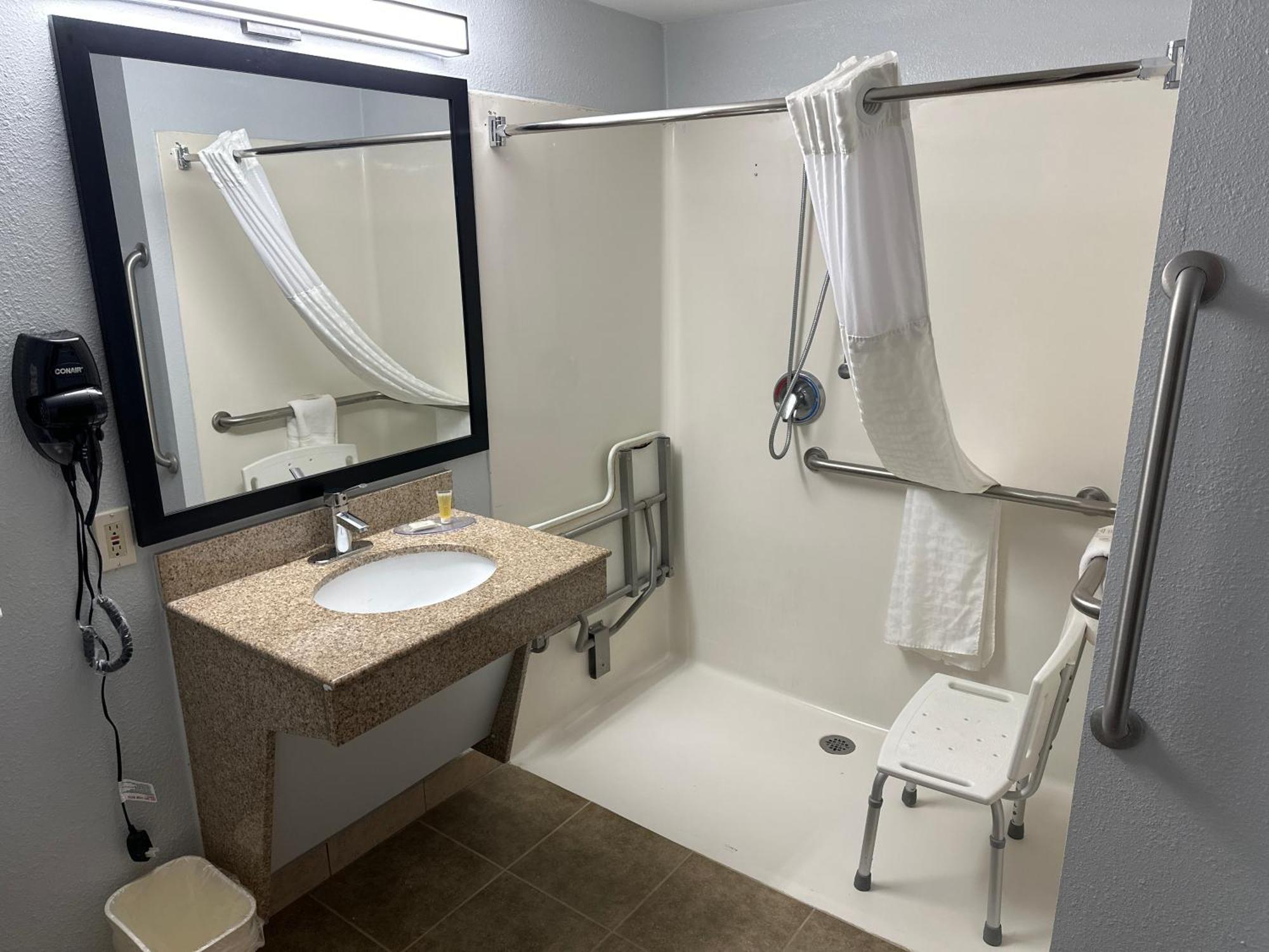 מלון Super 8 By Wyndham Alexandria La מראה חיצוני תמונה