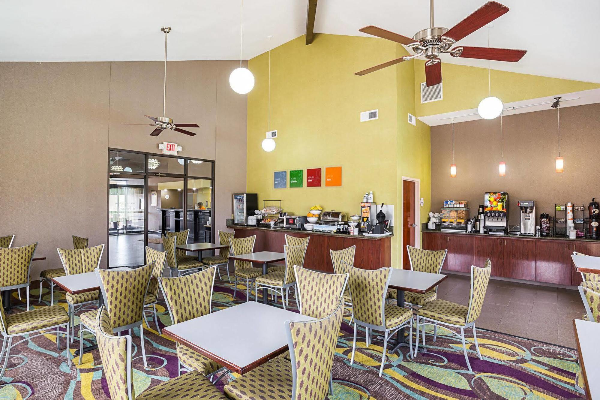 מלון Super 8 By Wyndham Alexandria La מראה חיצוני תמונה